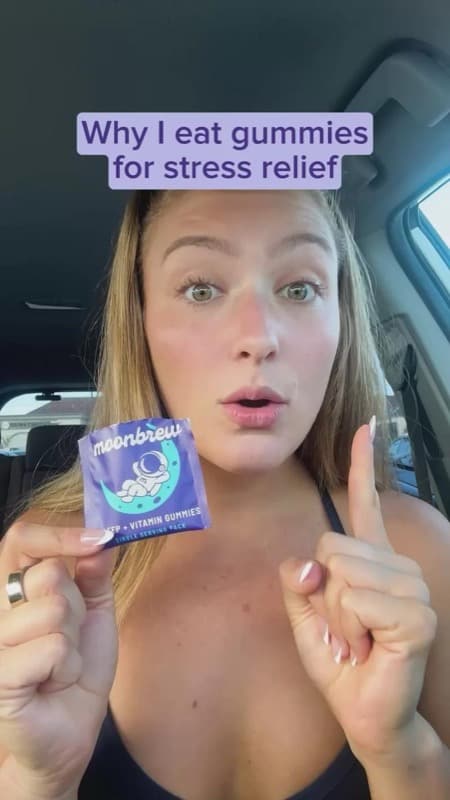 Customer sharing their gummy routine